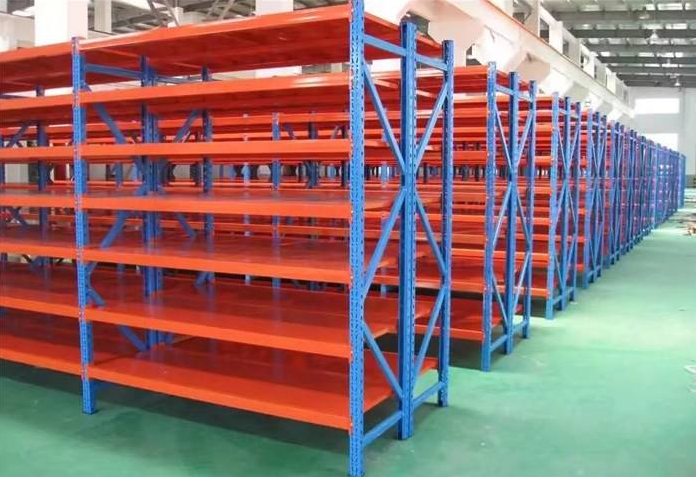 如何選購倉庫貨架對(duì)自己起到作用？